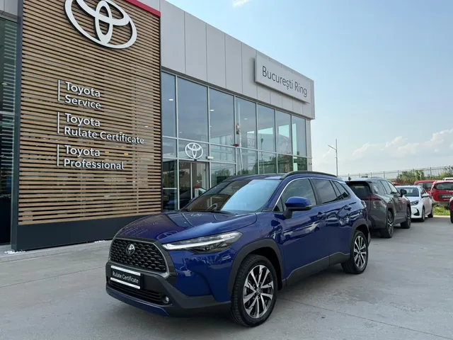 TOYOTA COROLLA CROSS