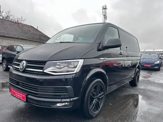 VOLKSWAGEN MULTIVAN