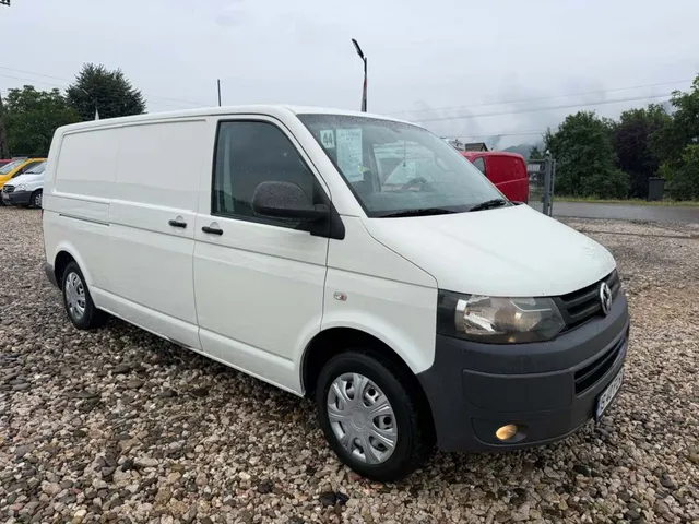 VOLKSWAGEN TRANSPORTER