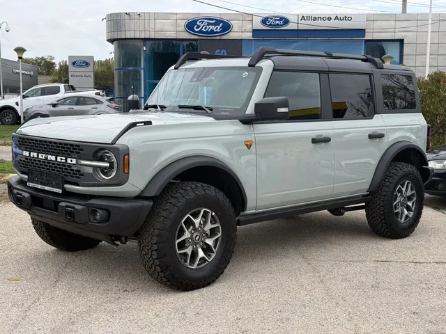 FORD BRONCO