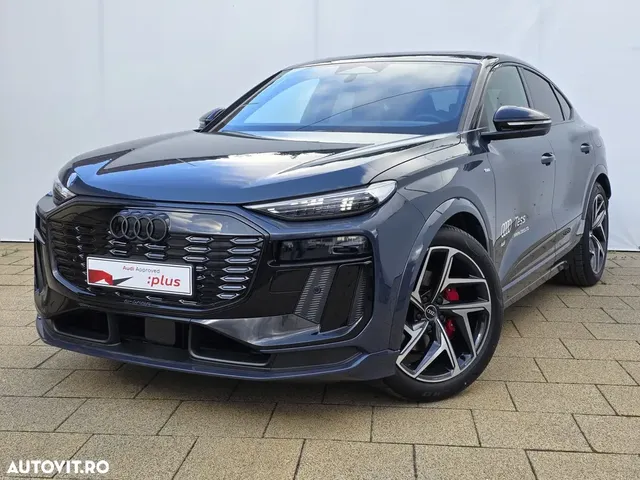 AUDI Q6