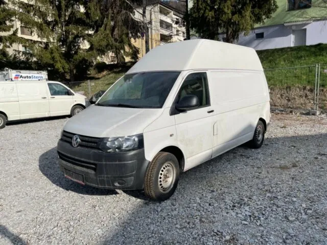 VOLKSWAGEN TRANSPORTER