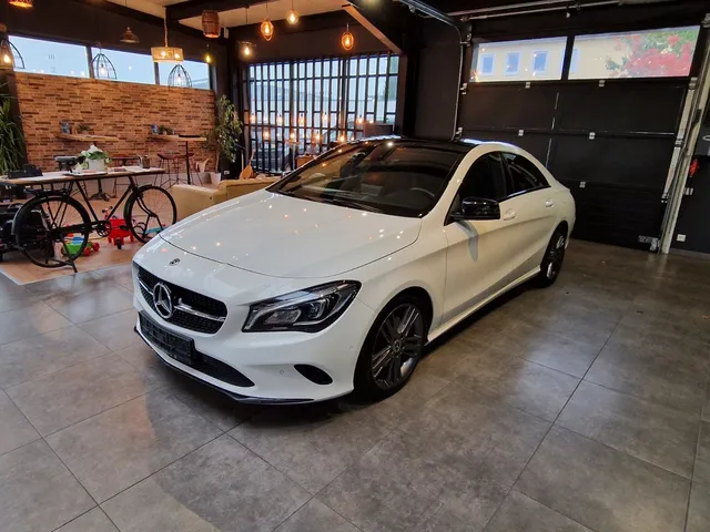 MERCEDES-BENZ CLA
