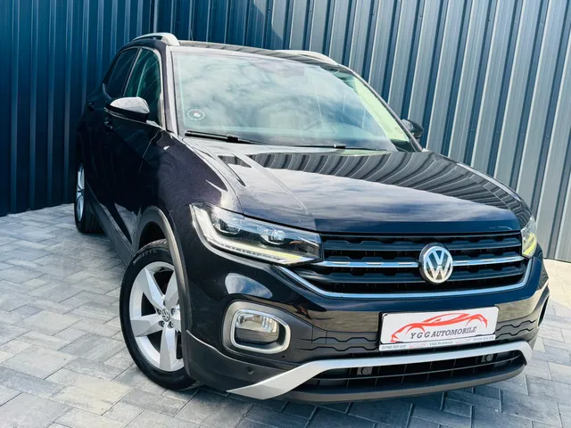 VOLKSWAGEN T-CROSS