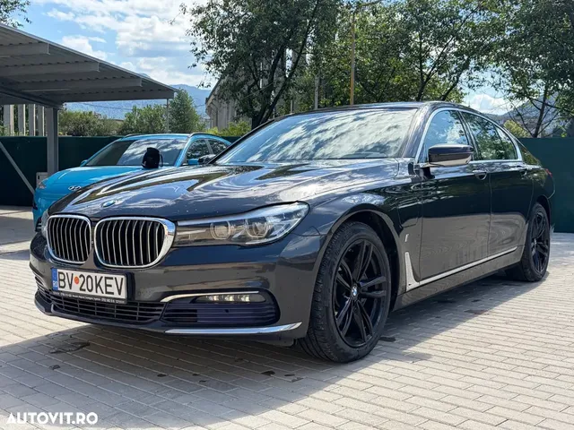 BMW 7 SERIES