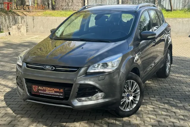 FORD KUGA