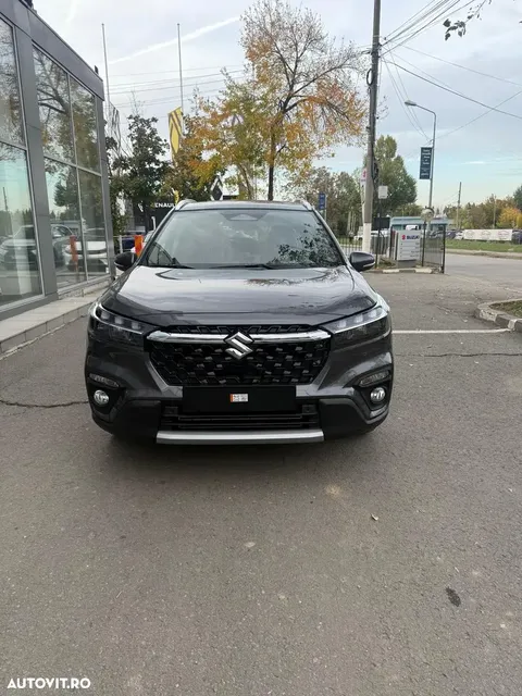 SUZUKI S-CROSS