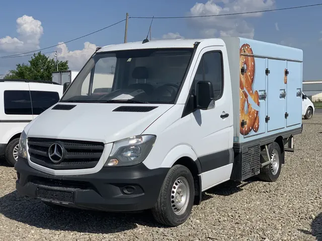 MERCEDES-BENZ SPRINTER