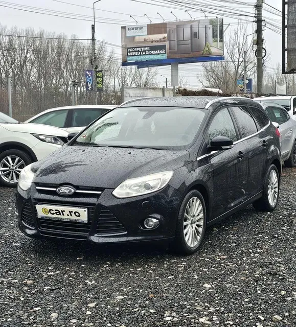 FORD FOCUS
