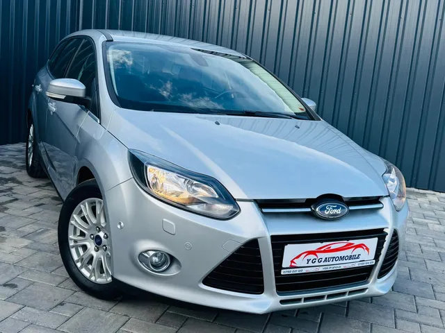 FORD FOCUS