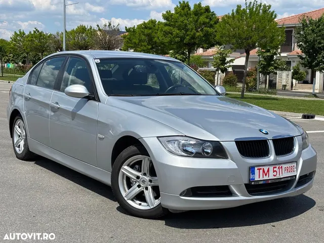 BMW 3 SERIES